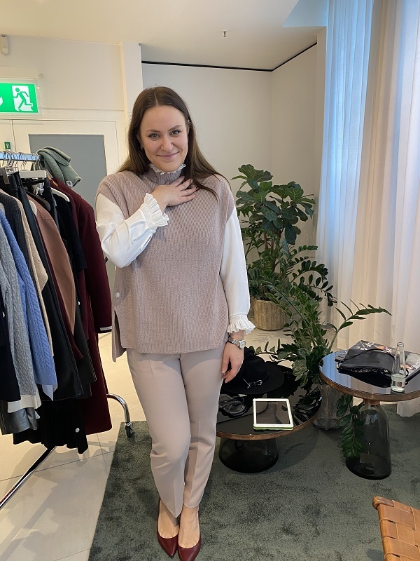 Winterlook in Hellgrau - Kundenfeedback Ana