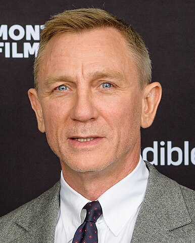 Daniel Craig graue Anzug